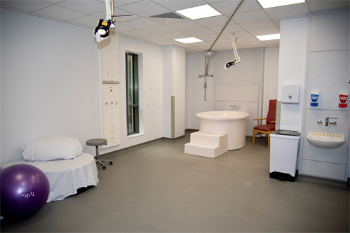 Labour Ward Birthing Pool Room 5 