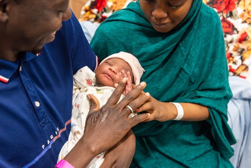 First Baby Born Photo 2 Baby Girl Wateen